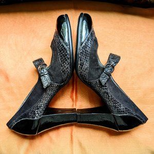 A2 by Aerosoles Troley Mary Jane Retro Pumps Faux Patent Leather Snake/Suede 7M
